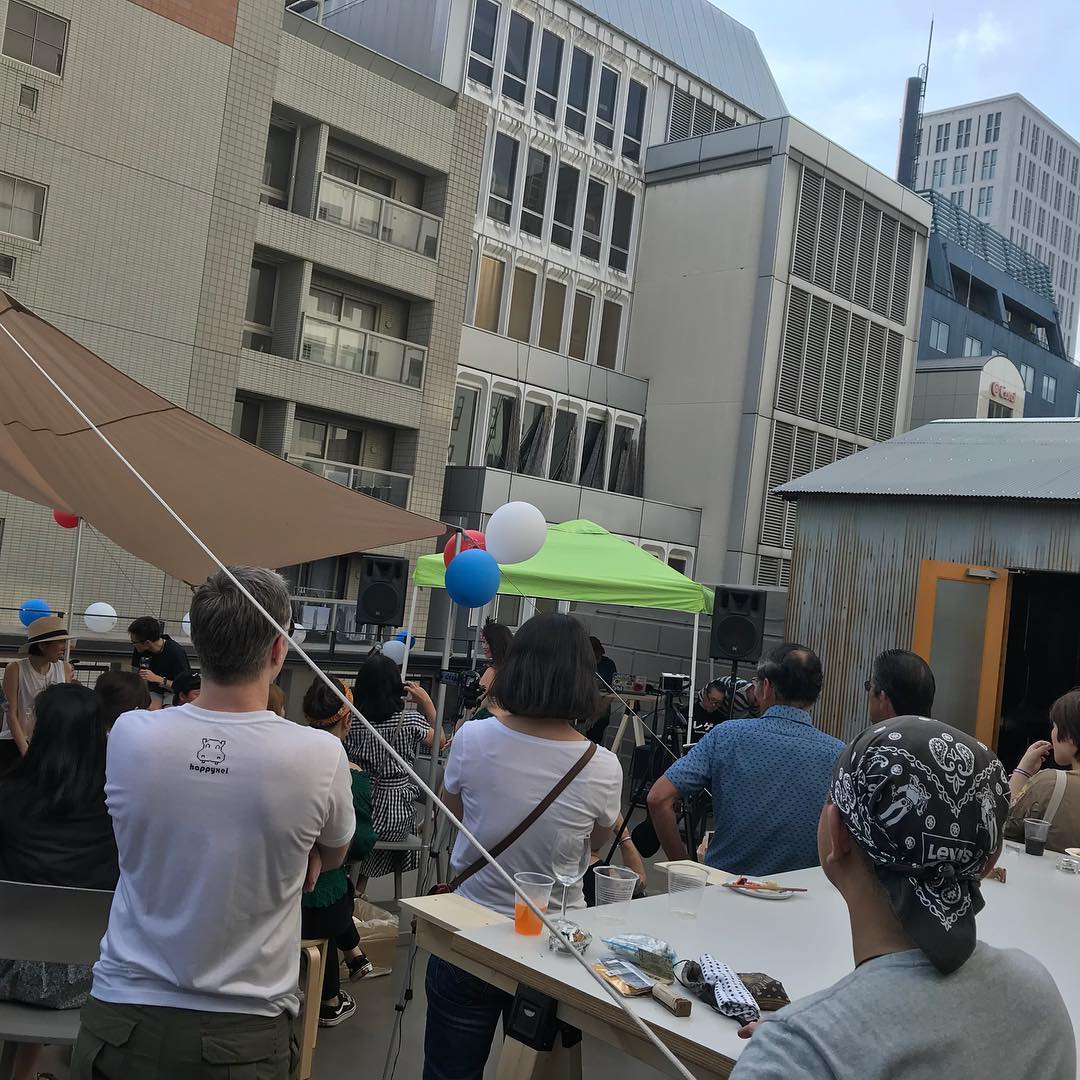 
屋上音楽祭でバイオリン弾くヨ🎻
