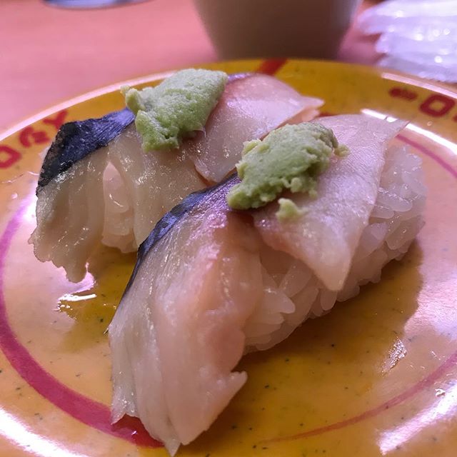 
昨日はノー寿司だったので、本日はお寿司🍣
