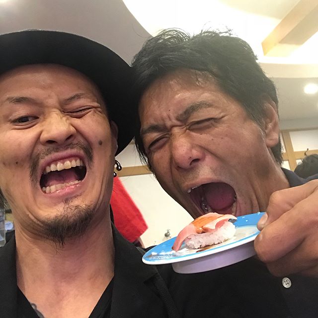 シゲノブさんと夜中に寿司デスよ！🍣